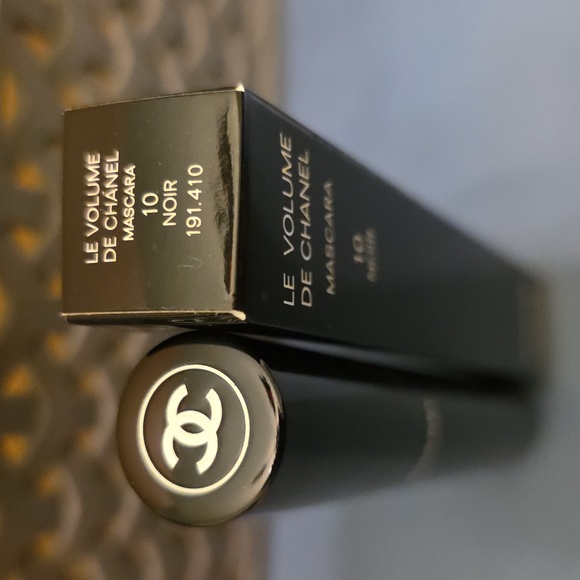 Chanel LE VOLUME DE CHANEL Mascara 10 NOIR. BNIB - Picture 4 of 6